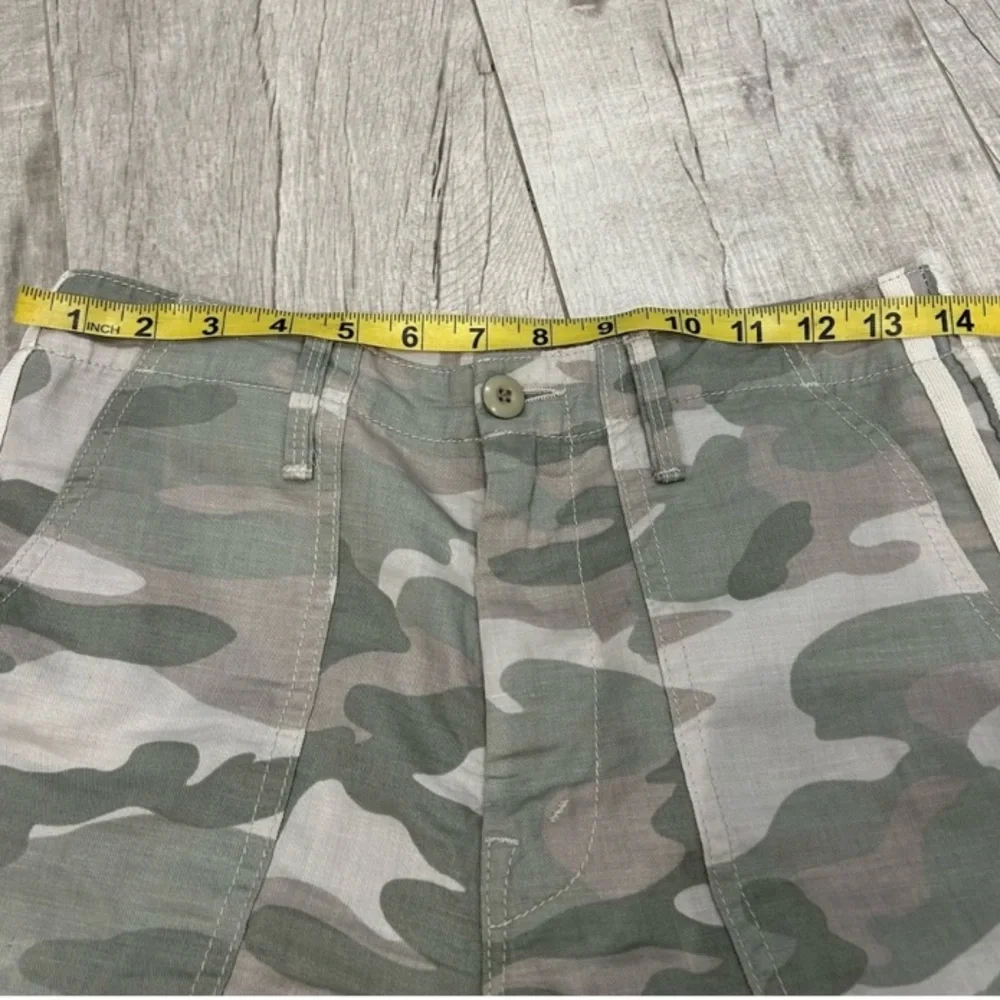 MOTHER The Shaker Chop Crop Fray Pants - Picture 12 of 12